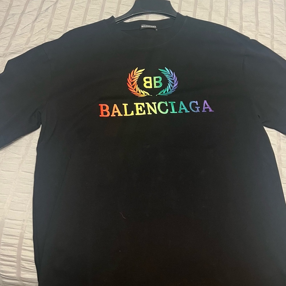 Good as new Balenciaga T shirt - Picture 3 of 6